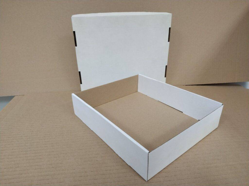 Süteményes doboz hullámpapírból